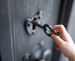 City Locksmith Store Chicago, IL 312-973-4904 City Locksmith Store Chicago, IL 312-973-4904 - 14-Unlock-Door